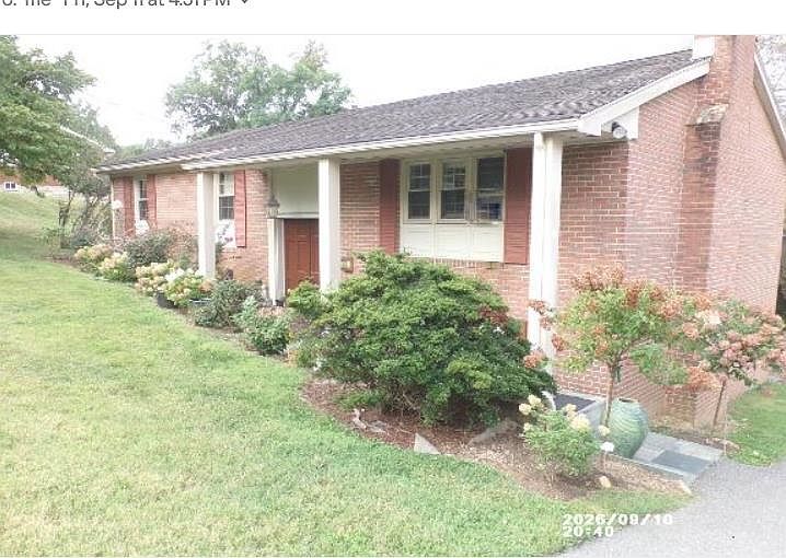 1st image of 725 Ridgewood Rd