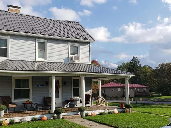 321 Grove St, Avis, PA 17721