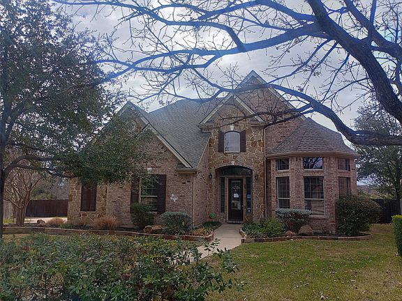 2nd image of 605 Riley Trl