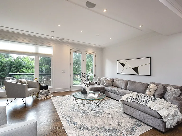 119 Stibbard Ave — Photo 18