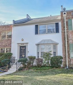 5976 Seabright Rd, Springfield, VA, 22152