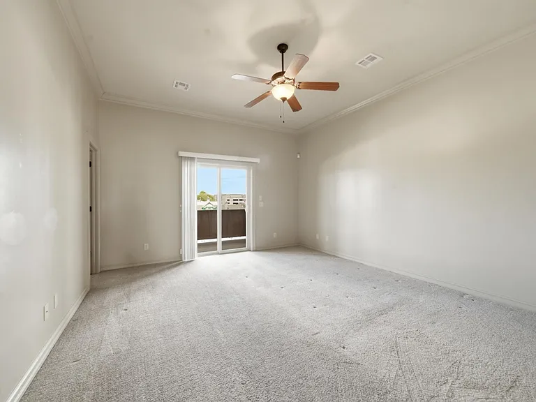 1333 E 41st Pl — Photo 17