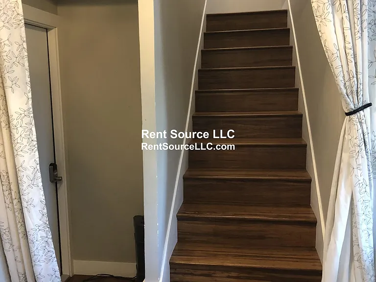 17 Everett St #B — Photo 23