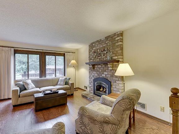 4th image of 2604 Arbor Dr