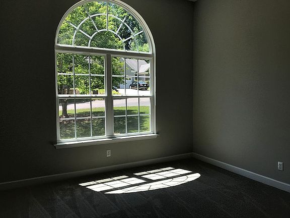 4th image of 1292 Saint Katherines Way