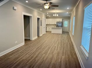 177 Date Palm Ln #1, Freeport, FL 32439