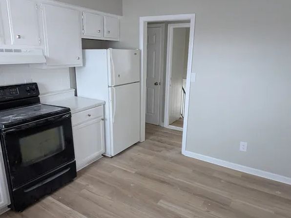 126 Bourbon Hills Dr #A