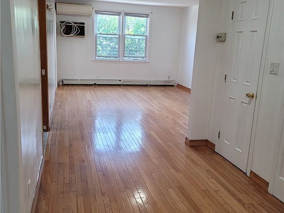 4th image of 132-26 58th Ave #2