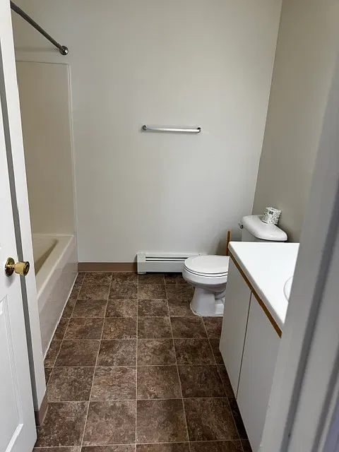2 bed, $1,299 — Photo 4
