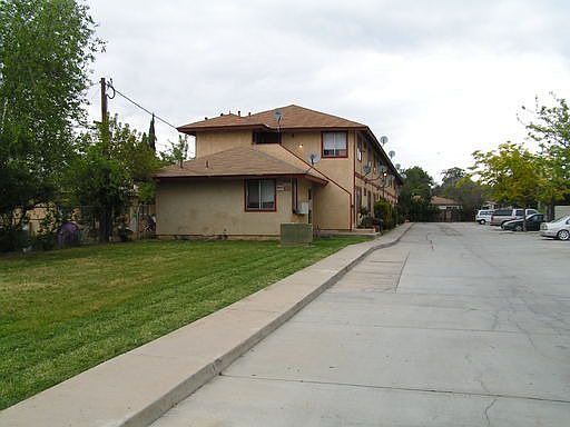 2nd image of 24396 Atwood Ave APT D