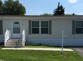 34 Chestnut Ln, Stillwater, NY 12170
