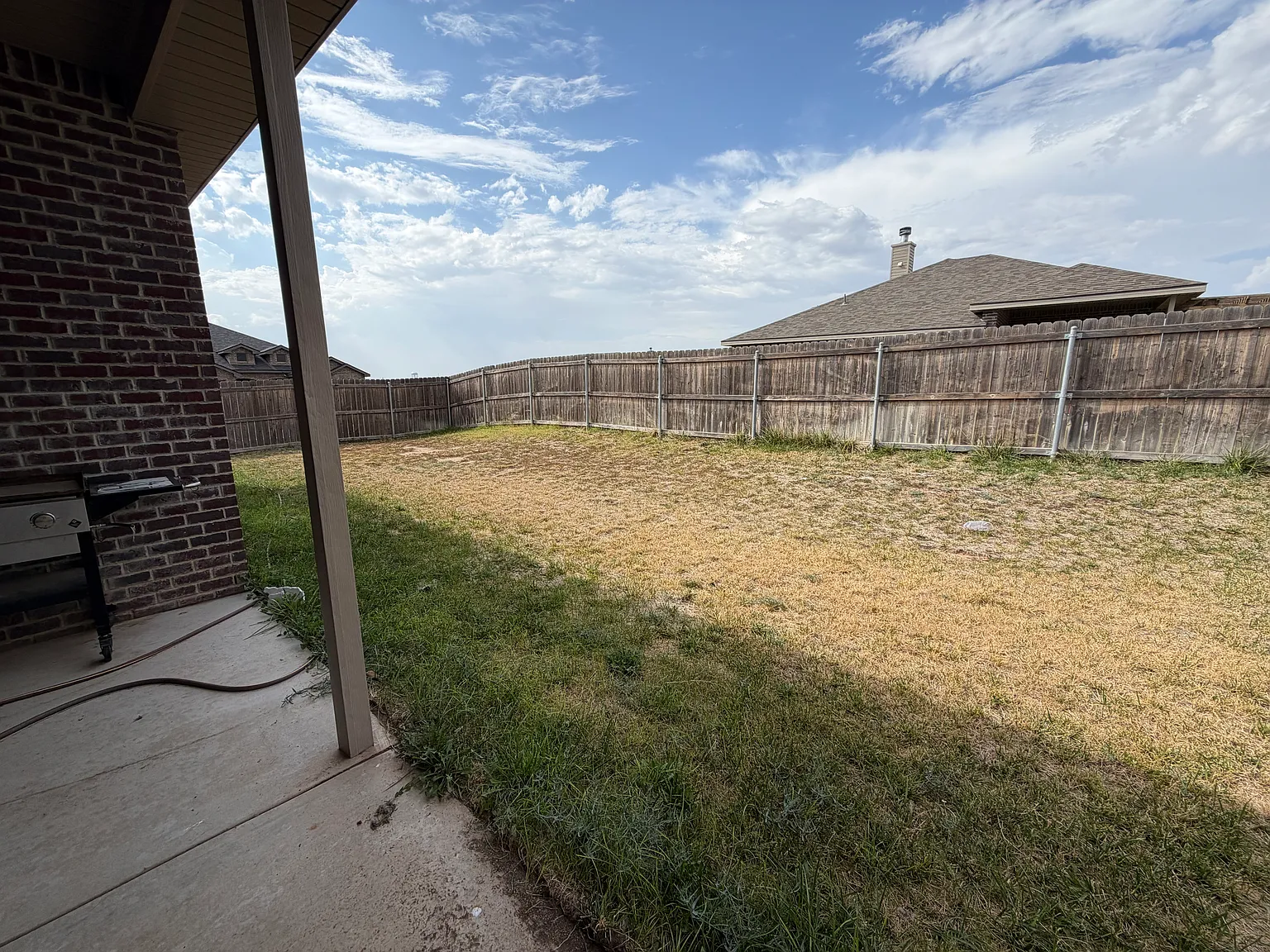 4 bed, 2053 sqft, $2,600 — Photo 4