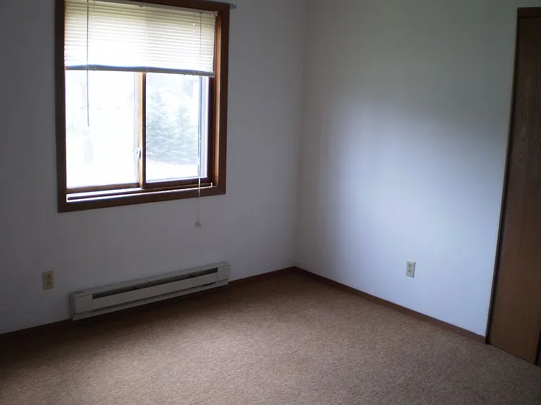 611 W Liberty St #3 — Photo 7