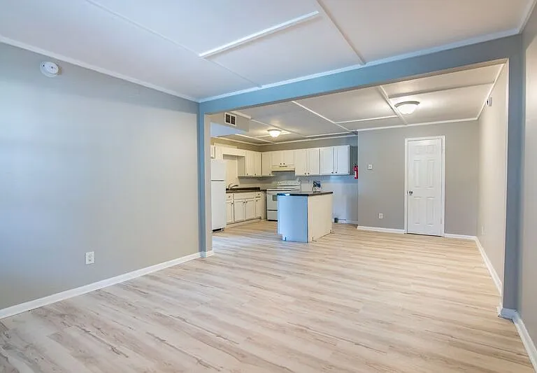 7721 1st Ave S #8 — Photo 1