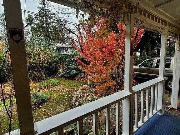4th image of 20530 Westfield Ave