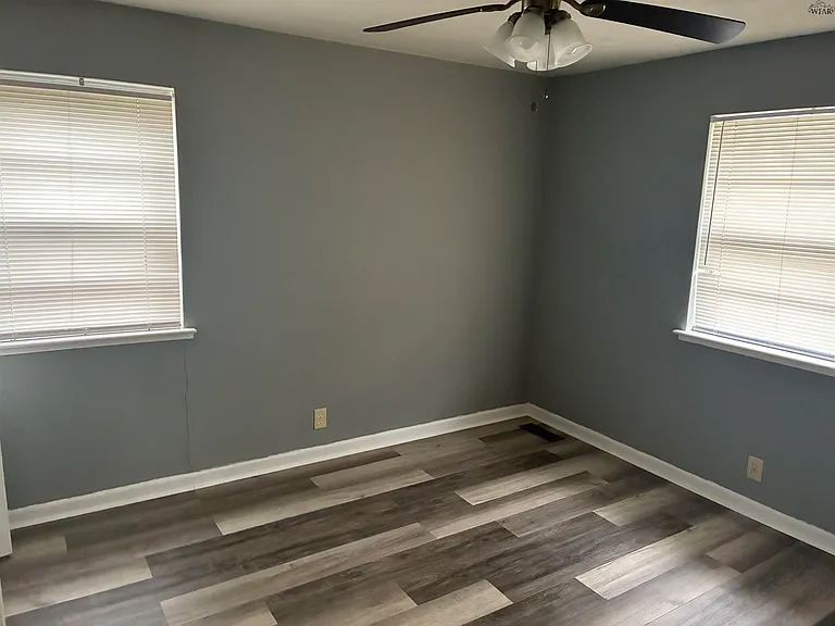 4644 Mistletoe Dr — Photo 4