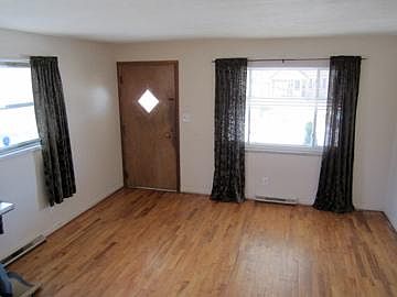 2nd image of 326 N Cherrywood Ave