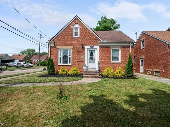 4162 W 57th St, Cleveland, OH 44144