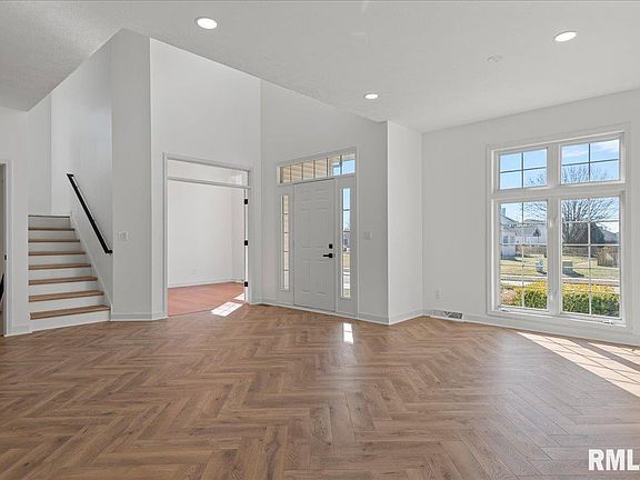 4th image of 4113 Gaskell Dr