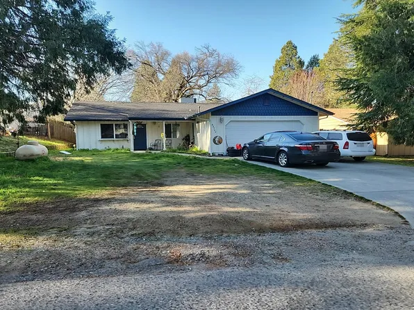 49702 Pierce Dr, Oakhurst, CA 93644