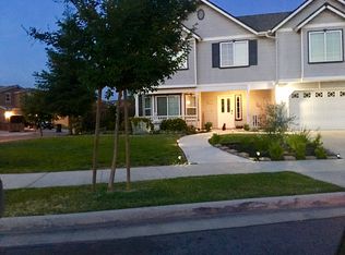 1124 N Valley Ct, Visalia, CA 93291