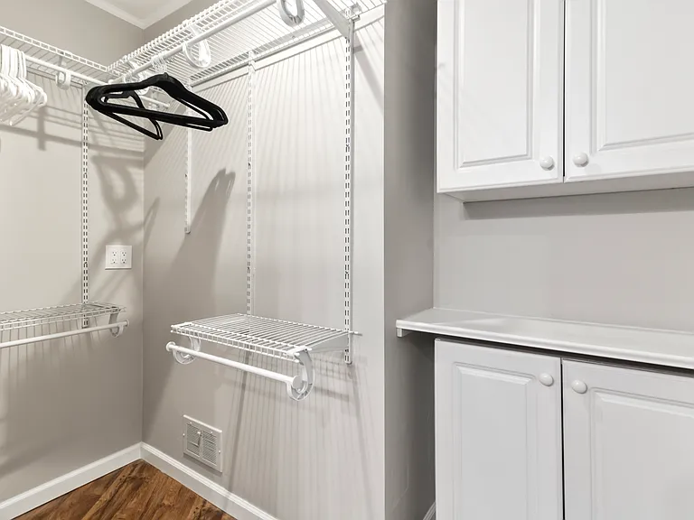 12401 Lyford Dr — Photo 17