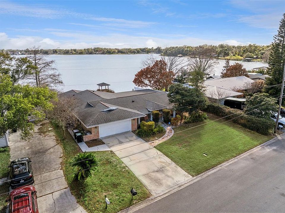 1st image of 894 W Lake Holden Point