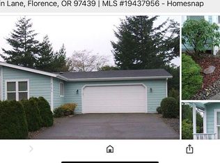 515 Robin Ln, Florence, OR 97439