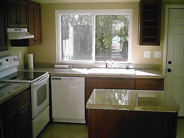 1st image of 1011 N Constitution Dr