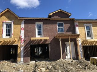 6 Gregg Ct, Newton, NJ 07860