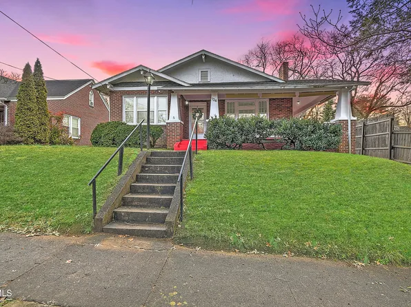 726 Lawrence Ave, Bristol, VA 24201