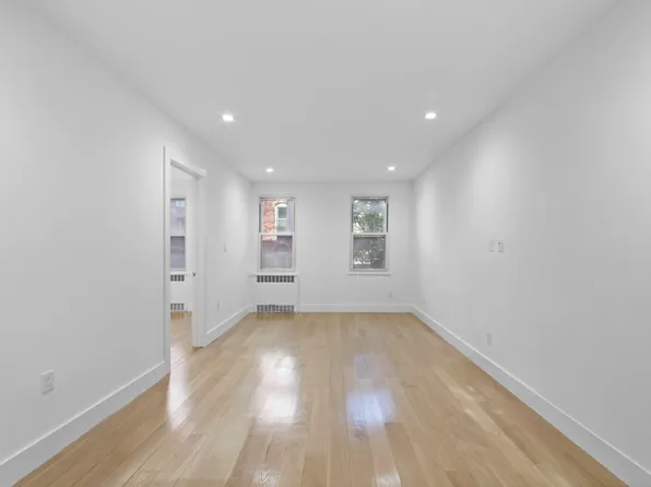 330 East 63rd Street image 1 of 11