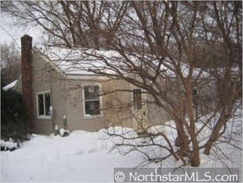 2nd image of 2317 Boxwood Ave E