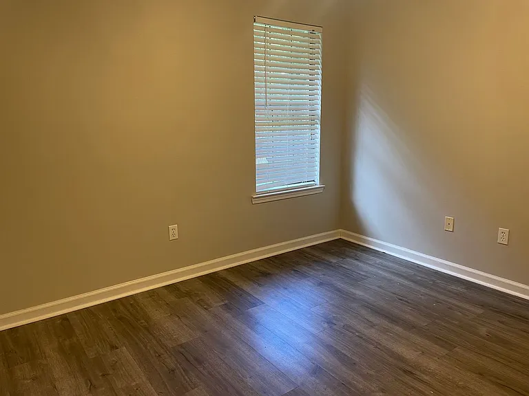 1425 Joyner Dr — Photo 11