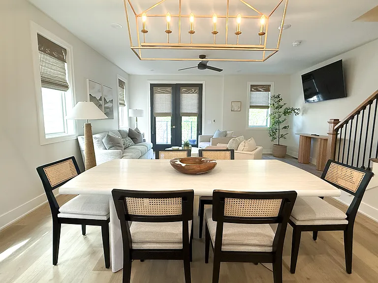 211 Poplar St #211 — Photo 8