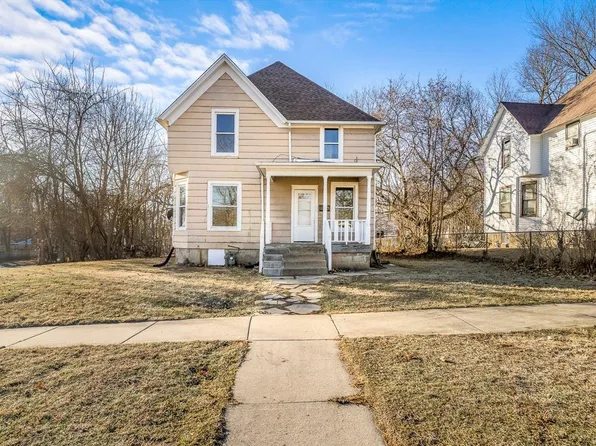 327 S Independence Ave, Rockford, IL 61102