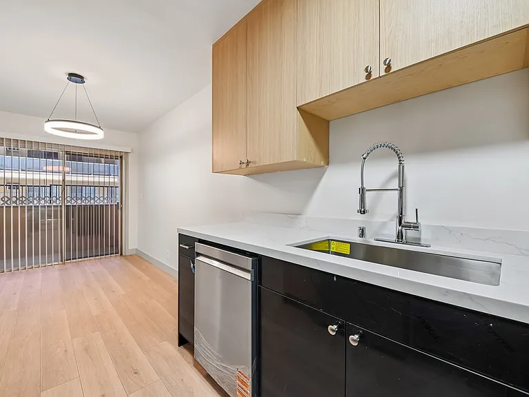 El Dorado - 1342 N. Fuller Avenue — Photo 61
