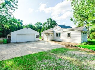 8260 Ravenna Rd, Hudson, OH 44236