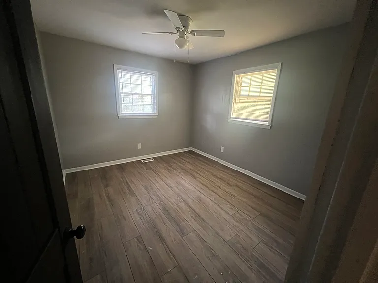 613 Hillcrest Ave — Photo 9