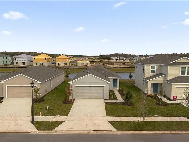 5647 Nispero Way — Photo 3