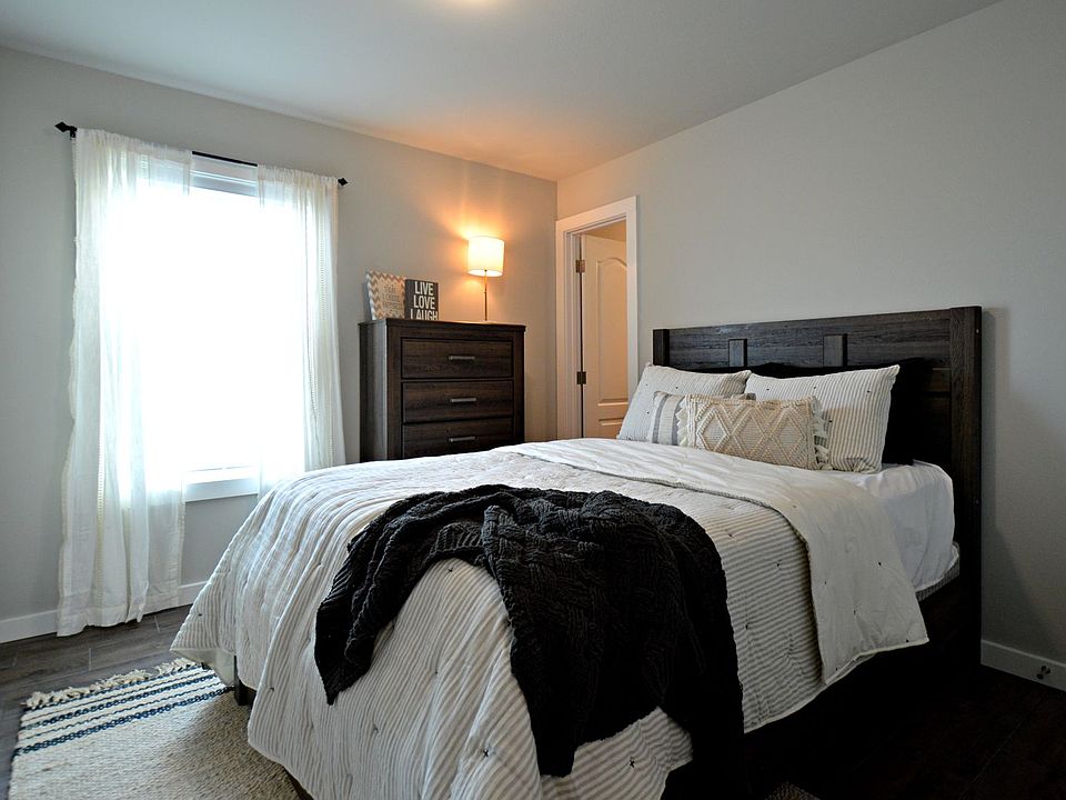 1st image of 1117 Hawthorne Ave #C