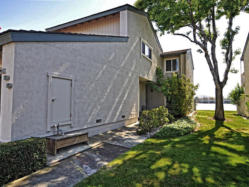 1st image of 138 Beach Park Blvd
