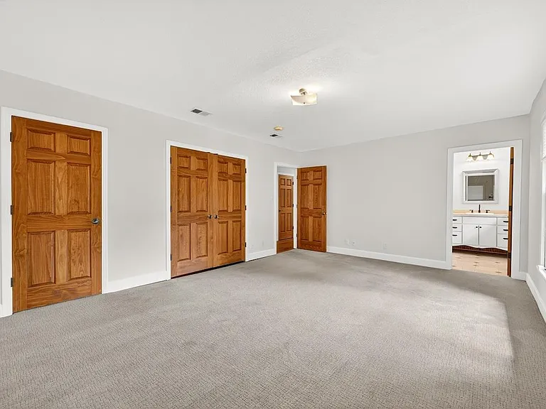 2506 Hillview Rd — Photo 16