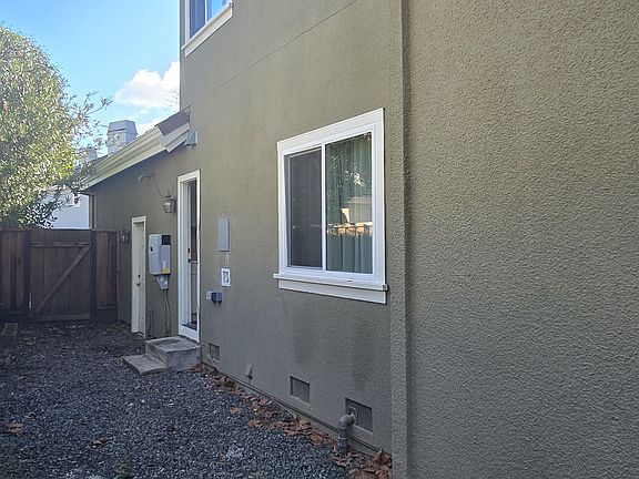 5th image of 5941 Sterling Oaks Dr #2