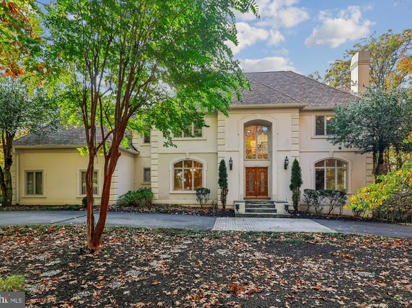 3010 Westhurst Ct, Oakton, VA 22124