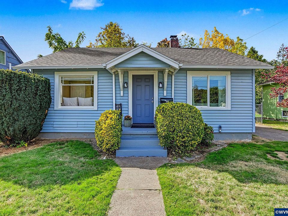 1st image of 565 25th St SE