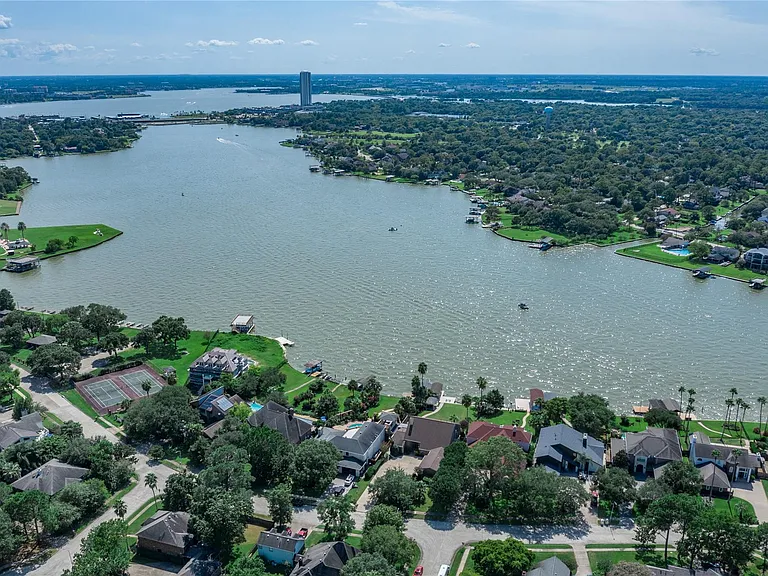 1623 Lake Arbor Dr — Photo 44