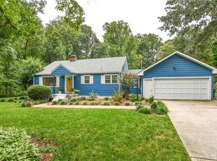 2207 Oak Hill Dr, Greensboro, NC 27408