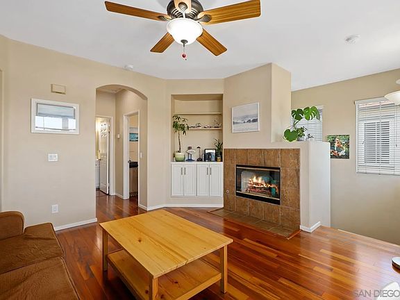4th image of 4456 Brisbane Way Unit 1