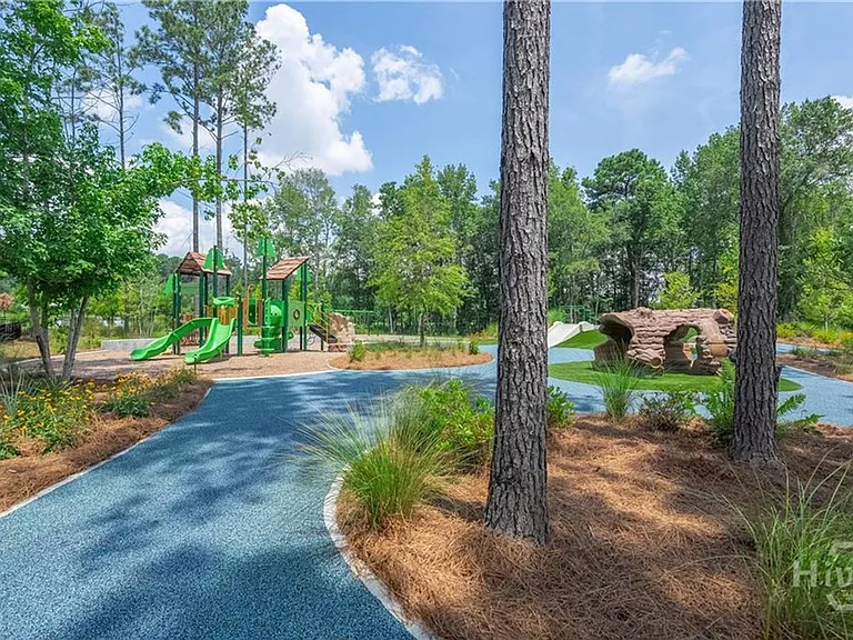 695 Longleaf Dr — Photo 9
